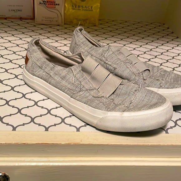 Blowfish slip on sneaker - Picture 1 of 5